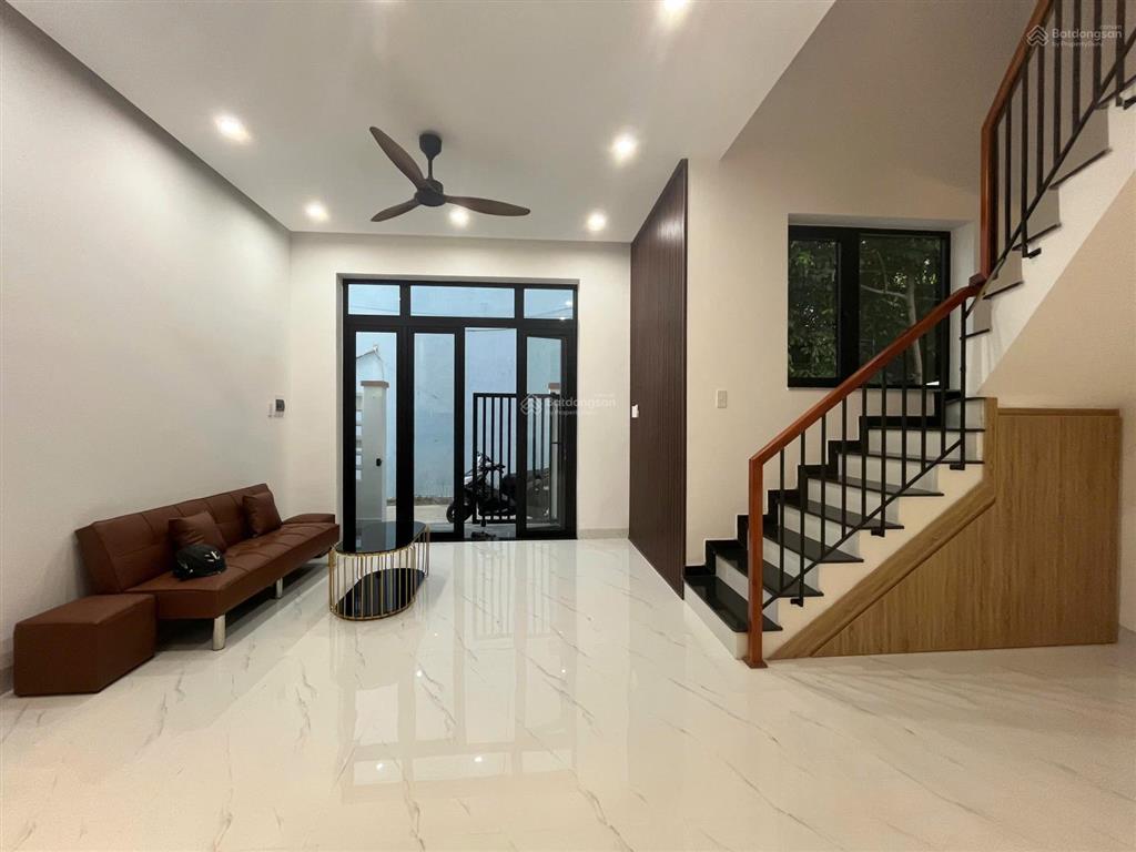 Chính chủ cần bán nhà 2 tầng gần ngã 4 cẩm lệ, tp đà nẵng