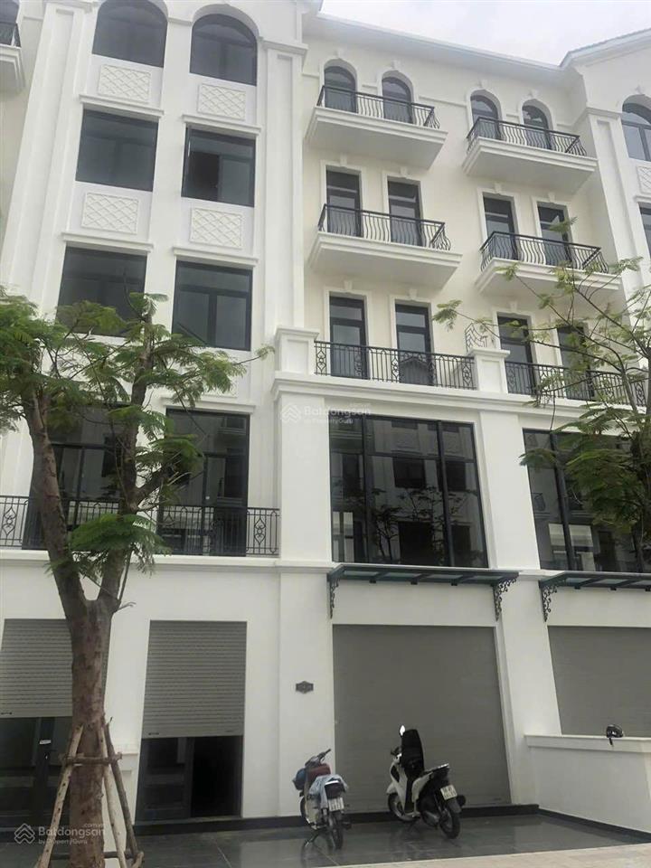 Cho thuê nhà phố 5 tầng chỉ 35 triệu/tháng có thang máy tại vinhomes grand park quận 9