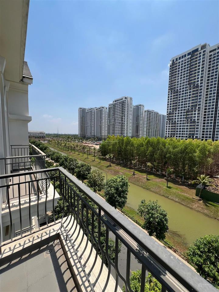 Cho thuê nhà phố chỉ 22 triệu/tháng tại vinhomes grand park