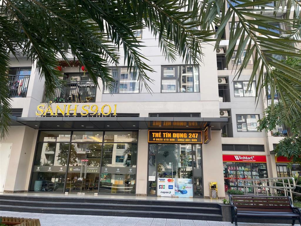Bán căn shop góc mặt sảnh sẵn sổ đang cho thuê giá cao tại vinhomes grand park