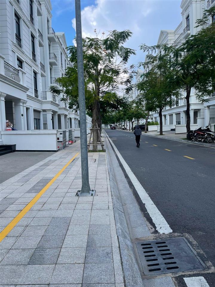 Nhà phố 5 tầng chỉ 23,5 tỷ đã hoàn thiện đang cho thuê 50 triệu/tháng tại vhgp quận 9