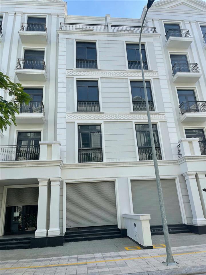 Nhà phố 5 tầng chỉ 23,5 tỷ đã hoàn thiện đang cho thuê 50 triệu/tháng tại vhgp quận 9