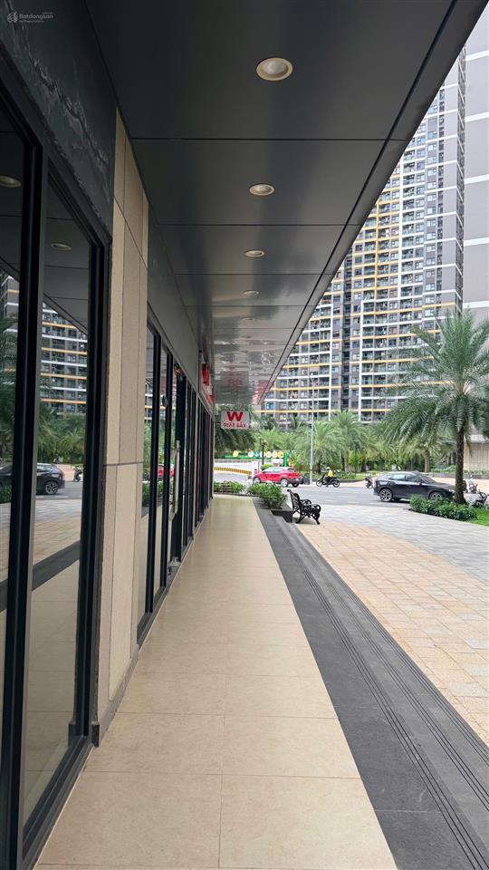 Cho thuê shop khối đế beverly solari giá chỉ 15 triệu/tháng tại vinhomes grand park