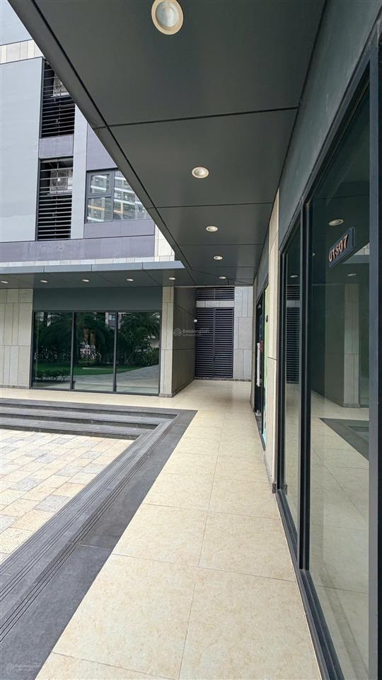 Cho thuê shop khối đế beverly solari giá chỉ 15 triệu/tháng tại vinhomes grand park