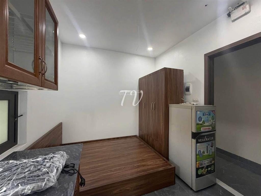 Cho thuê căn hộ full đồ. 137 bát khối