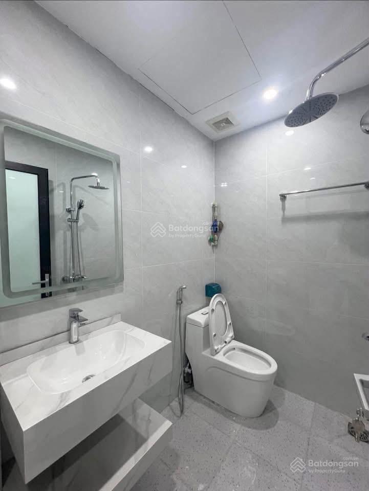 Cho thuê căn hộ full đồ. 405 bát khối