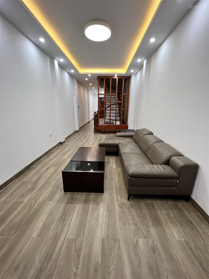 Chính chủ gửi cho thuê nhà lâu dài tại số 7 ngách 8 ngõ 43 phố tư đình, phường long biên, hà nội.