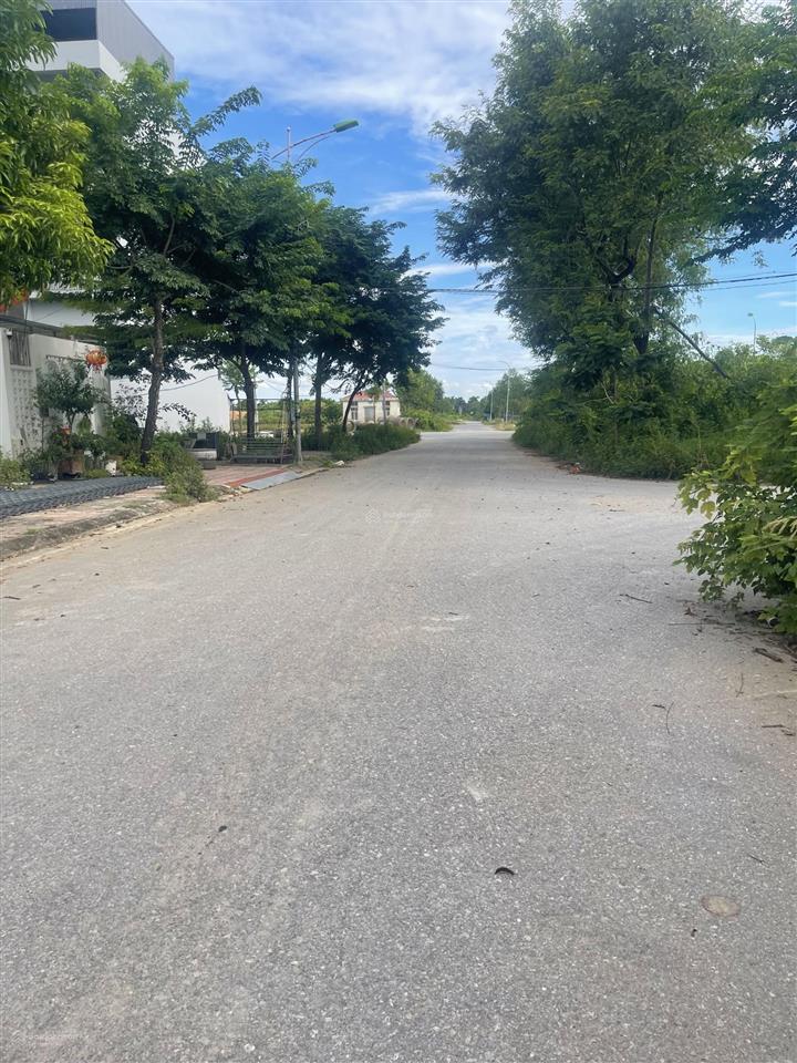 Chính chủ gửi bán lô đấtbiệt thự 300m sổ đỏ khu a cienco5 mê linh  diện tích 300m sổ đỏ chí
