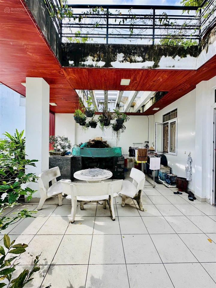 Binh tân gia 7ty350 ngang ( 8x11)
bán villa quận binh tân dt 8.111 kết cấu nhà villa 4 tầng