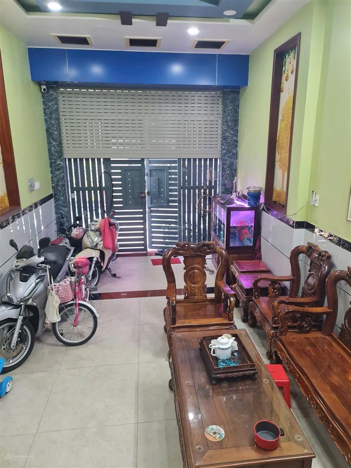 Nhà 1/ trương phước phan. lê văn quới. gần chung cư hoàng kim. hẻm thông dt. 4m x 16m. đúc 3tam