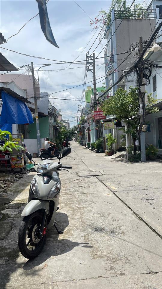 Mt đs12. 4x12,5 1lau thật vitri đẹp cách 1 căn ra ngã 4 . chính chủ. kinh doanh mọi ngành nghề