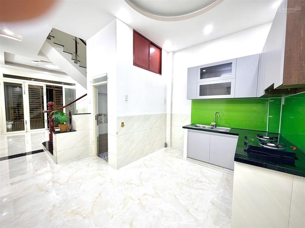 Nhà bán hẻm 1/ đường văn cao  q.tân phú giá  5tỷ350 tl
d/t  4 x 11m, cn 44m, sàn 87m
