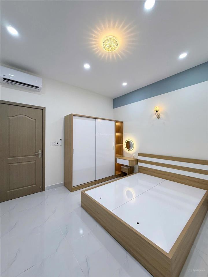 Bán nhà mới 100% đường nguyễn suý phường tân quý. tân phú hẻm thông 5m vitri vàng