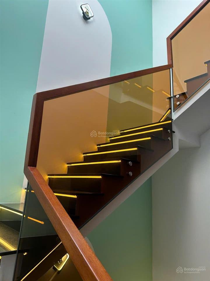 Nhà bán 4mx17m 2 mặt tiền đường nhựa 7m thông nhà 3 tầng. kiến trúc sư thiết kế cực đẹp nội thất ok