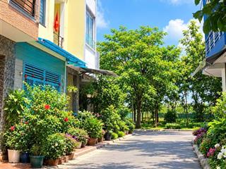 Mặt tiền đường số bình hưng hòa bình tân. giáp quận tân phú. chợ bình long dt 4m50 x 10m.