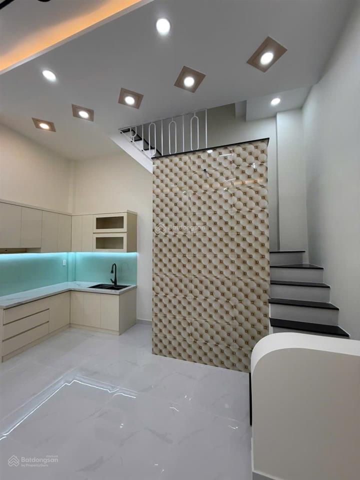 Nhà mới 100% ngang 5m x 6m đúc 1 lầu giá tốt q. tân phú