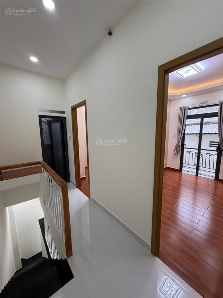 Nhà mới 100% ngang 5m x 6m đúc 1 lầu giá tốt q. tân phú