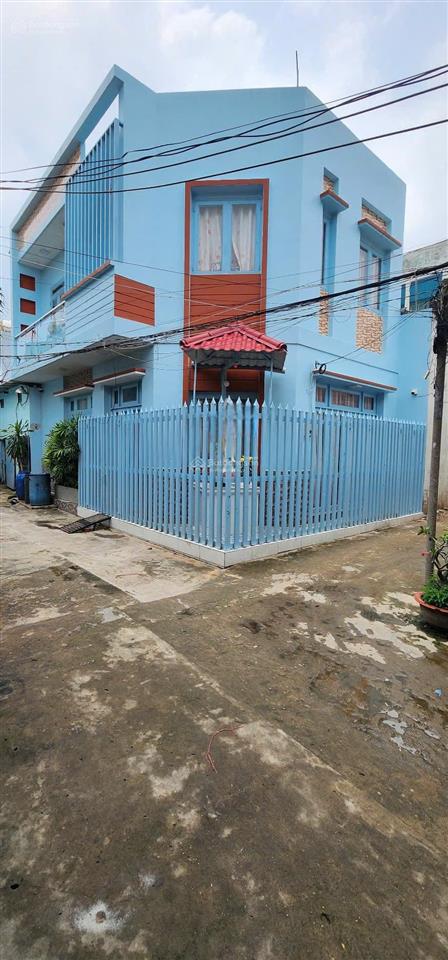 Nhà ngang 7m x 11m, đúc 1 lầu, nhà góc 2 mặt tiền hẻm xe hơi tới cửa giáp q6