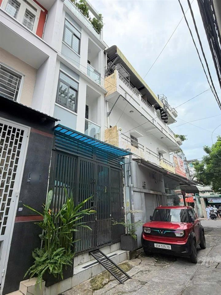 Nhà giá rẻ q11
nhà mới 3.5 tấm hẻm 6m cách mt 1 căn
hẻm 1/. đường 100 bình thới q11 giá 4tỷ580 t