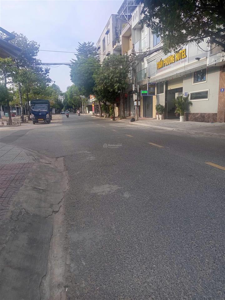 Giá đầu tư bán nhà mặt tiền quang dũng 90m2 tại khu đô thị chí linh, 9,5 tỷ, xem ngay