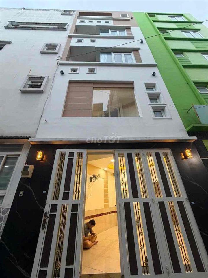 Cho thuê nhà hẻm oto Đoàn Thị Điểm - 5 tầng - 4 x8m - 4 phòng ngủ