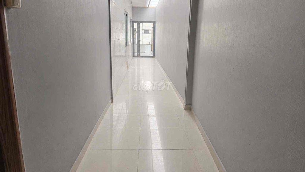 Cho thuê nhà hẻm xe tải  Thích Quảng Đức - 7 x 22m - 4 phòng ngủ