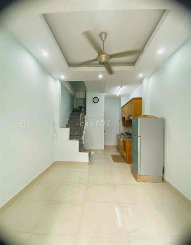 Cho thuê nhà gần khu ẩm thực Phan Xích Long - 3.5 x 8m - 2 phòng ngủ