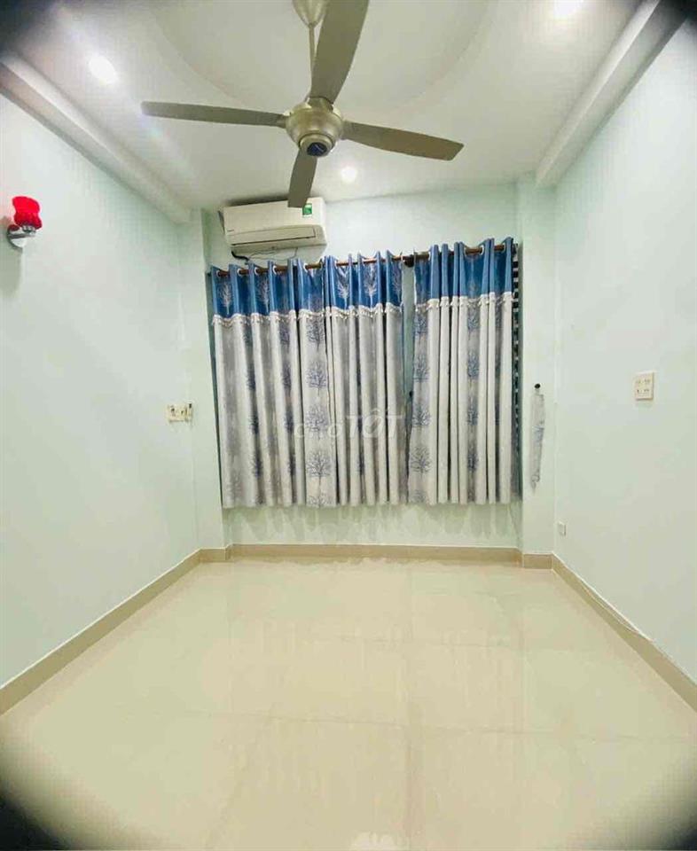 Cho thuê nhà gần khu ẩm thực Phan Xích Long - 3.5 x 8m - 2 phòng ngủ