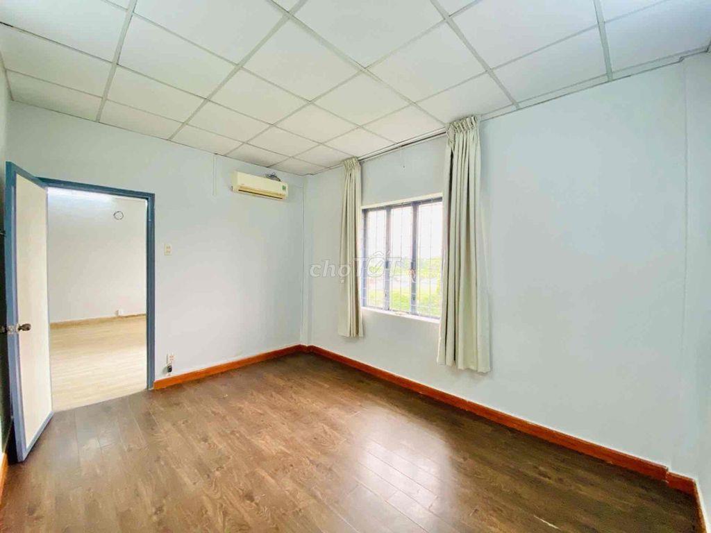 Căn hộ lầu 5 - Chung cư 675 Nguyễn Kiệm - 2PN,Ngay Công viên Gia Định