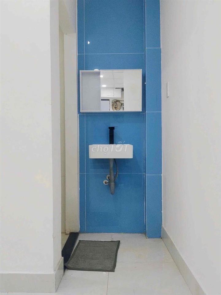 Mặt bằng kinh doanh Lê Văn Sỹ - 3.2 x 8m - có wc riêng - được ở lại