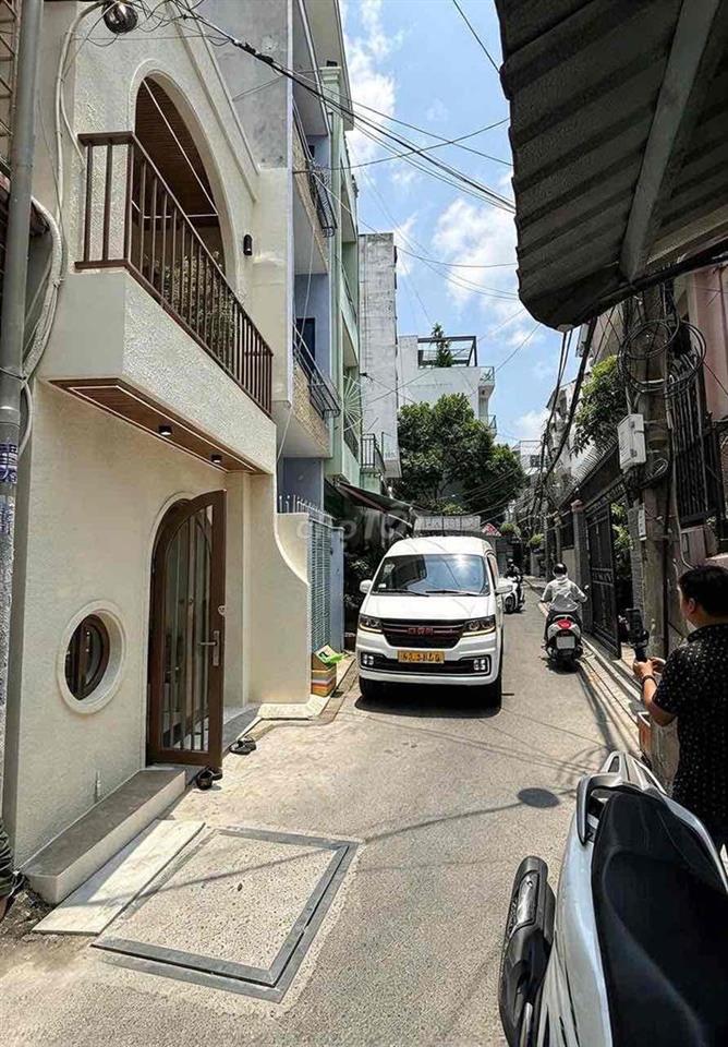 Nhà hẻm xe hơi Nguyễn Kiệm - 3 x 16m - 3 phòng ngủ có phòng trệt