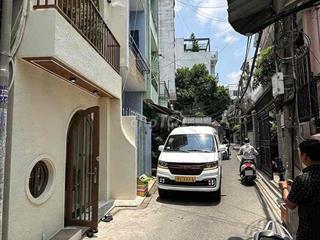 Nhà hẻm xe hơi Nguyễn Kiệm - 3 x 16m - 3 phòng ngủ có phòng trệt