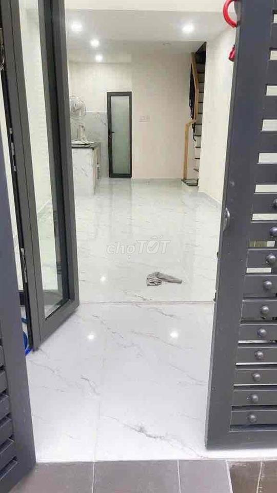 Nhà hẻm xe tải Huỳnh Văn Bánh - 3 x 9m - 2 phòng ngủ - 2wc