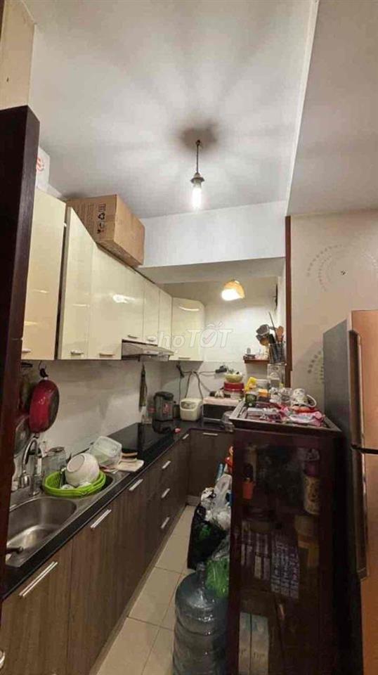 Căn hộ tầng 11 - Có thang máy - Chung cư Bàu Cát 2 - 2 phòng ngủ