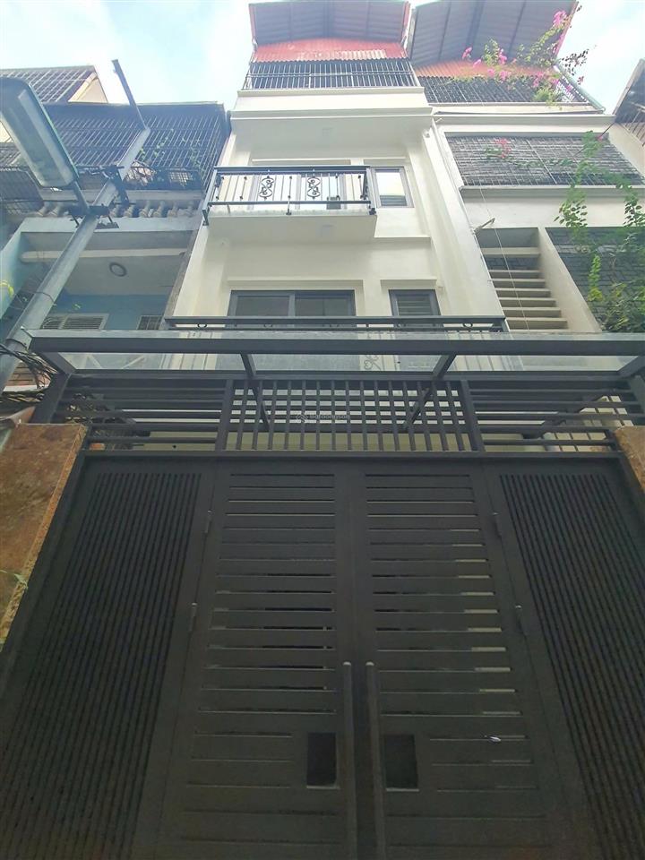 Chính chủ cho thuê nhà riêng sạch đẹp 4 tầng, sẵn sàng bàn giao tại ngõ 612 đường la thành
