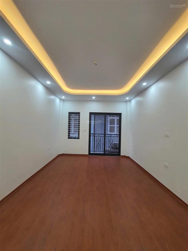 Chính chủ cho thuê nhà riêng sạch đẹp 4 tầng, sẵn sàng bàn giao tại ngõ 612 đường la thành