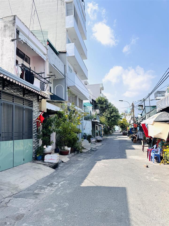 Bán nhanh nhà thoại ngọc hầu  tân phú  hẻm 8m  69m2 nhà mới ở ngay  1 lầu 3pn