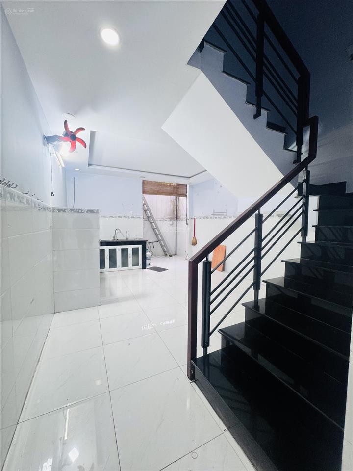 Bán nhanh nhà thoại ngọc hầu  tân phú  hẻm 8m  69m2 nhà mới ở ngay  1 lầu 3pn