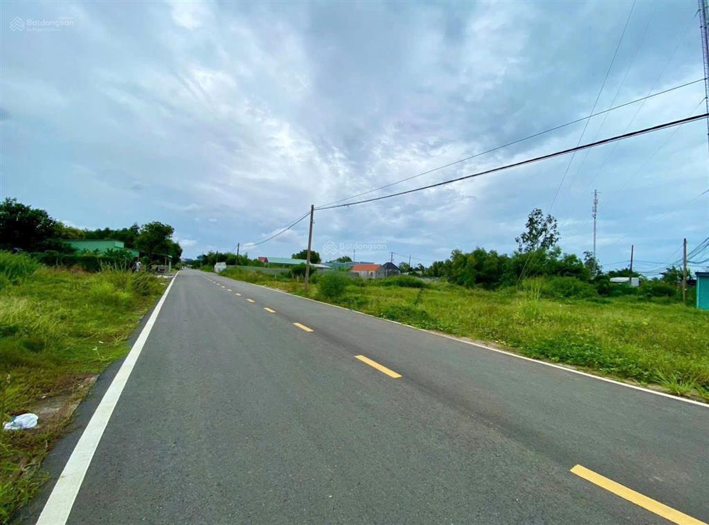 Đất đẹp trung tâm lộc an  ngang 9m nở hậu  giá 2ty700