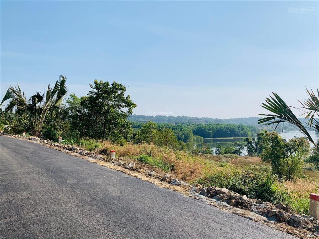 Bán gấp lô đất ngang 6m, mặt tiền đường 32m, gần khu du lịch sinh thái, kcn đất đỏ giá chỉ 500tr