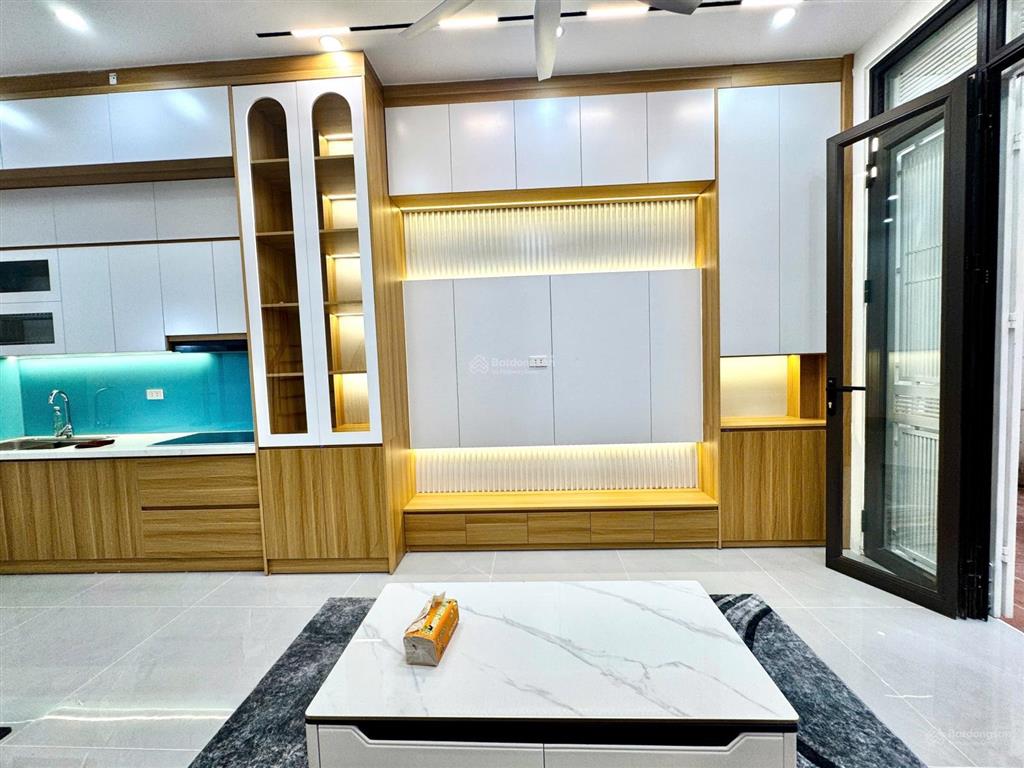 Cực hiếm! nhỉnh 7 tỷ sở hữu ngay nhà mặt ngõ thông, cạnh ôtô tránh, full nội thất phố lac long quân