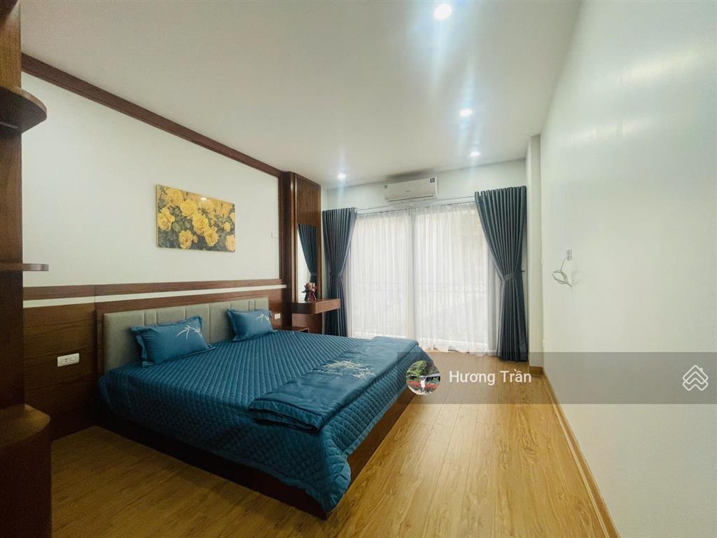 Hiếm! phân khúc 8 tỷ, 35m2x6t thang máy, vài bước ra ôtô, bãi xe sát nhà phố phạm văn đồng, cổ nhuế