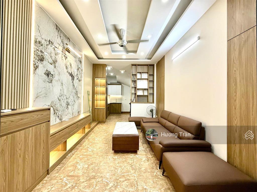 Hiếm! nhà cực đẹp 35m2x5t  lô góc  full nội thất  nhỉnh 9 tỷ  20m ra ô tô phố xuân la, tây hồ