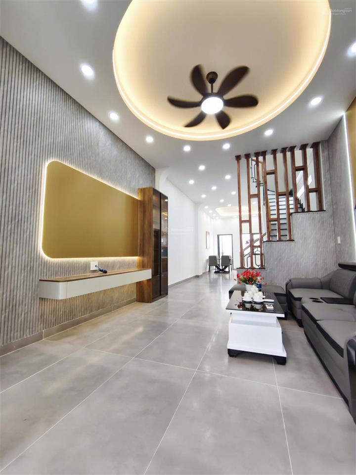 Chủ cần bán nhà shr đường 35 gần chợ hiệp bình thủ đức cũ, dt 4 x 15 hẻm xe hơi, tặng toàn bộ nt