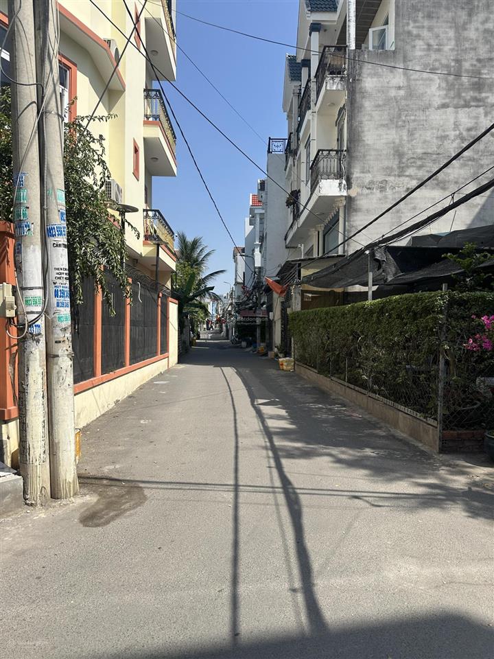 Bán nhà căn góc không gian sống đẳng cấp