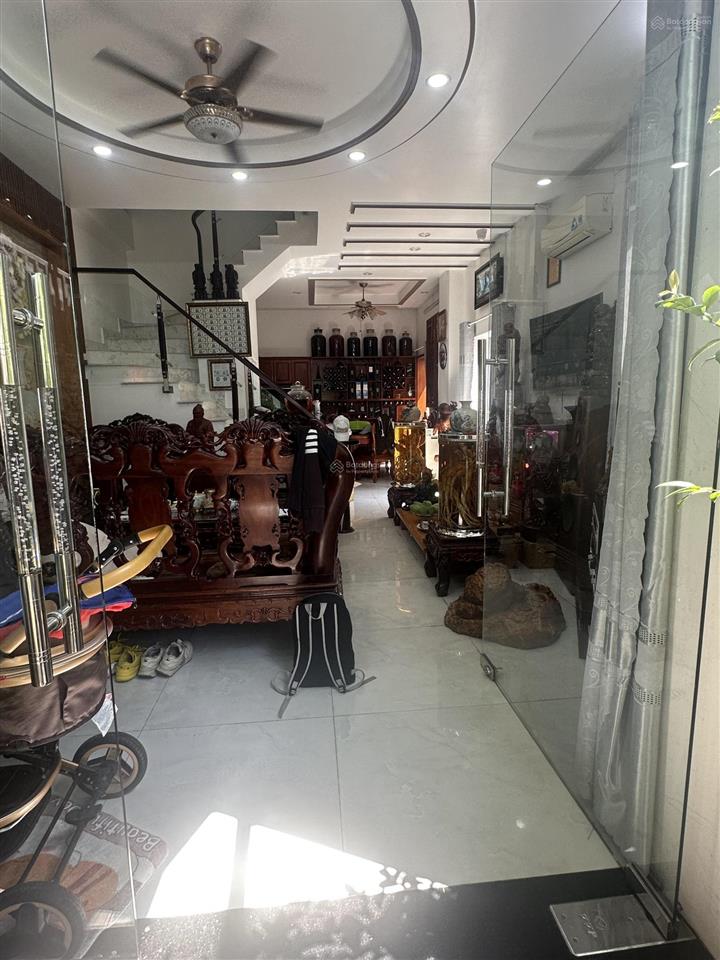 Bán nhà căn góc không gian sống đẳng cấp