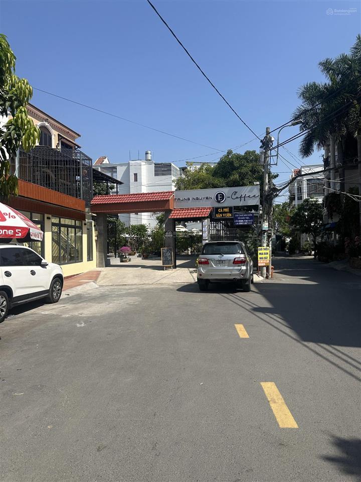 Bán nhà căn góc không gian sống đẳng cấp