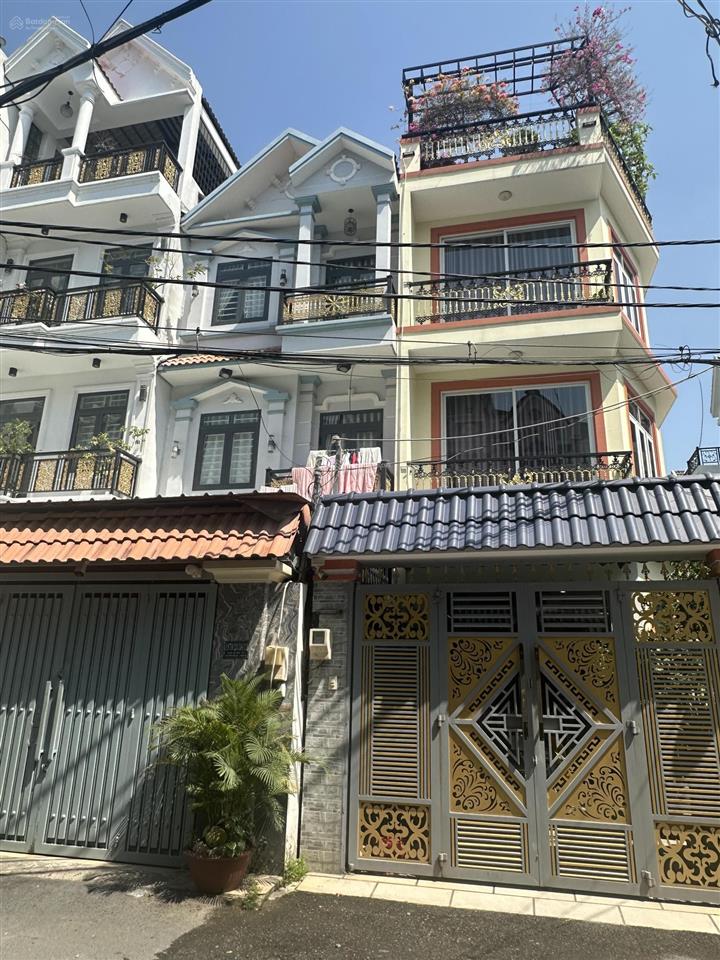 Bán nhà căn góc không gian sống đẳng cấp
