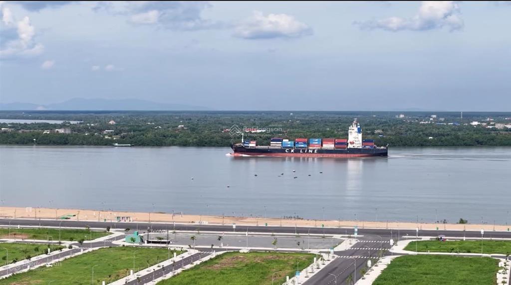 Đất nền ven sông chỉ 1,6 tỷ/nền  view du thuyền đường bờ sông hơn 1km  cách phú mỹ hưng 25 phút