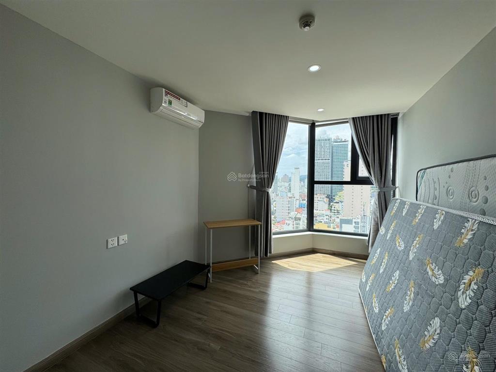 Bán căn hộ 3 phòng ngủ hud building nguyễn thiện thuật